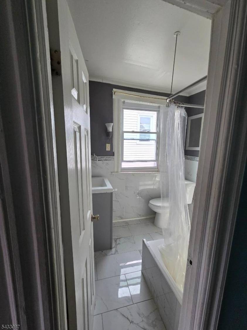 314 William St, East Orange City, NJ 07017