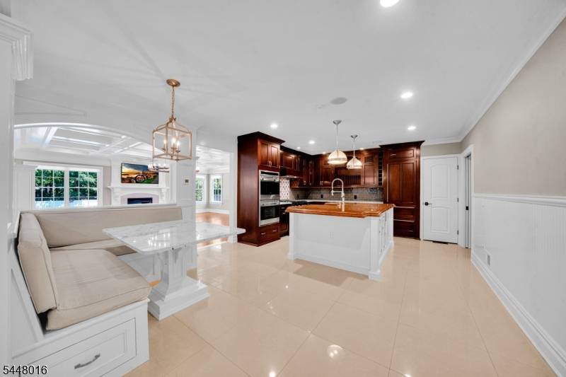3 Bromley Ct, Montville Twp., NJ 07045