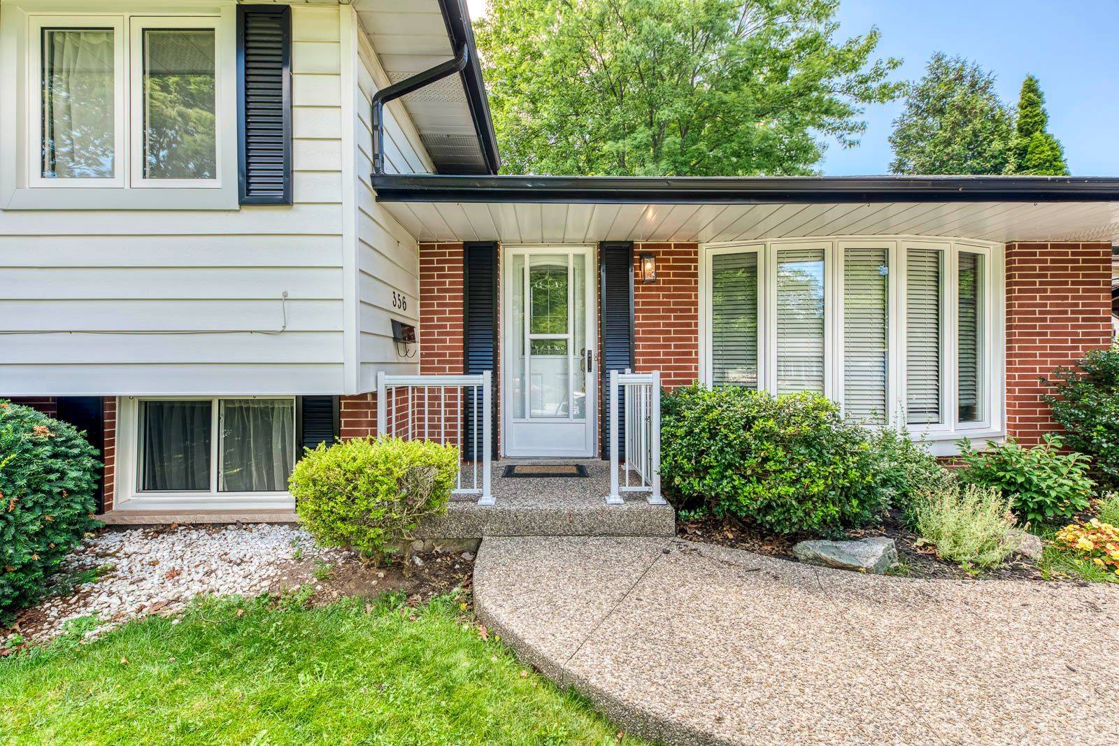356 Dunlop CRES, Burlington, ON L7L 3N7