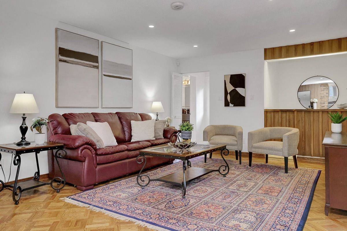1950 Ludgate CRES, Beacon Hill North - South And Area, ON K1J 8L2