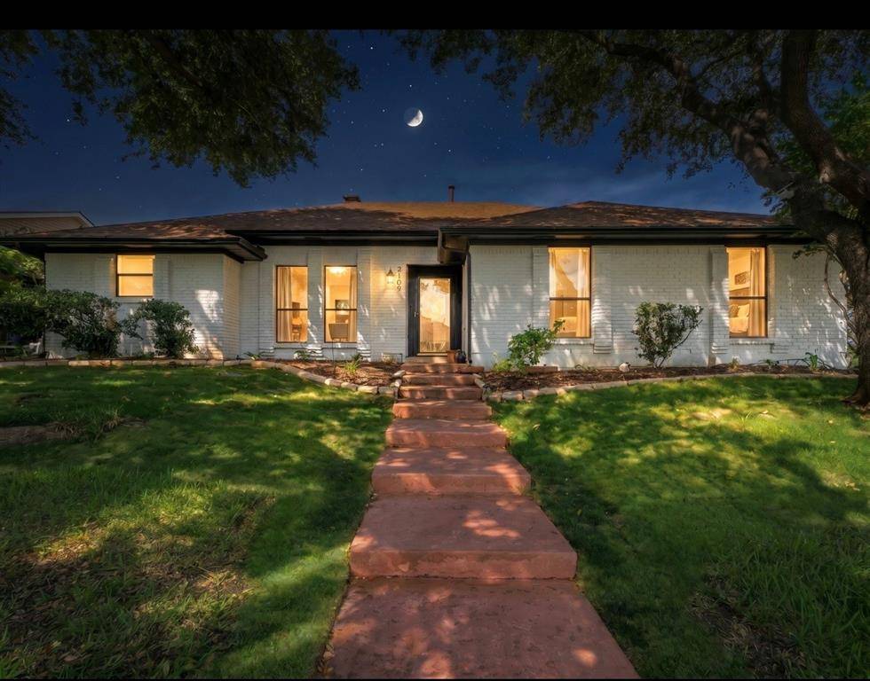 2109 Marin, Carrollton, TX 75006