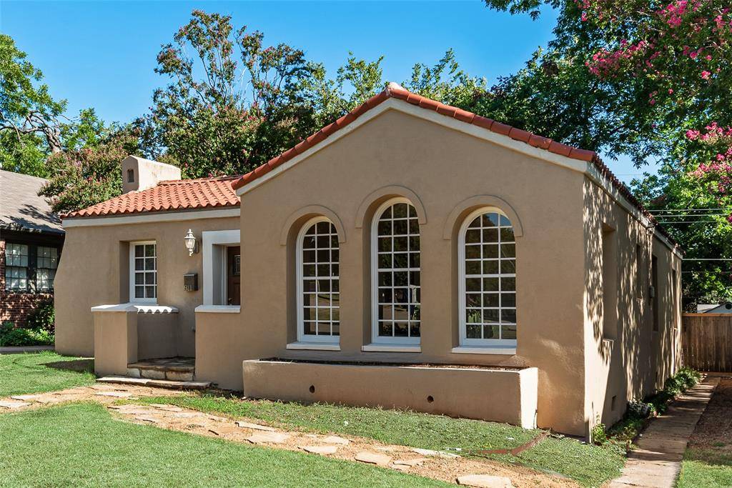 811 Kidd Springs Drive, Dallas, TX 75208