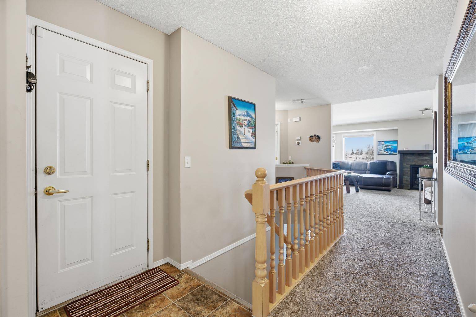 216 Valley Ridge HTS NW, Calgary, AB T3B 5T3