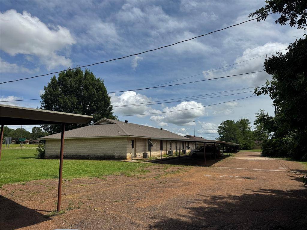 4521 SE Loop 286, Paris, TX 75460