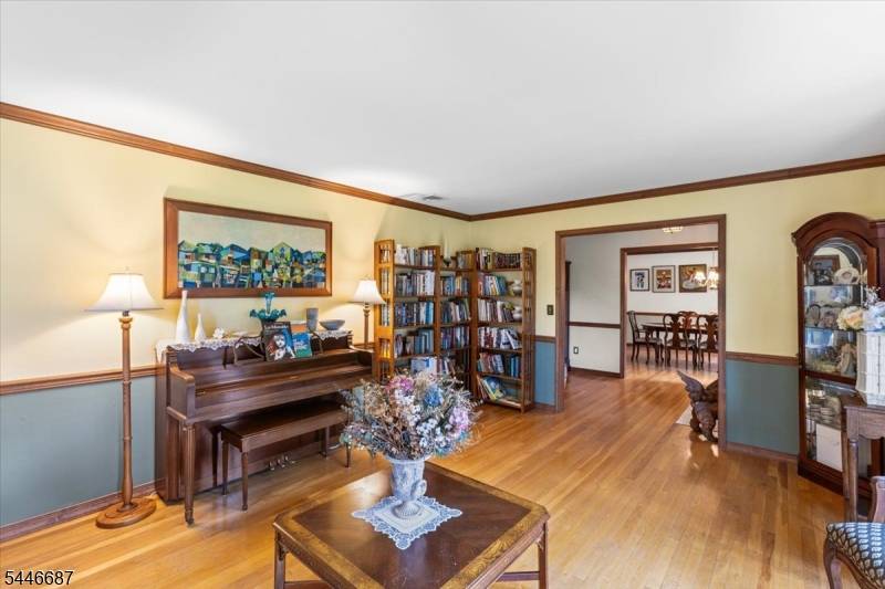 5 Cambridge Rd, Andover Twp., NJ 07848