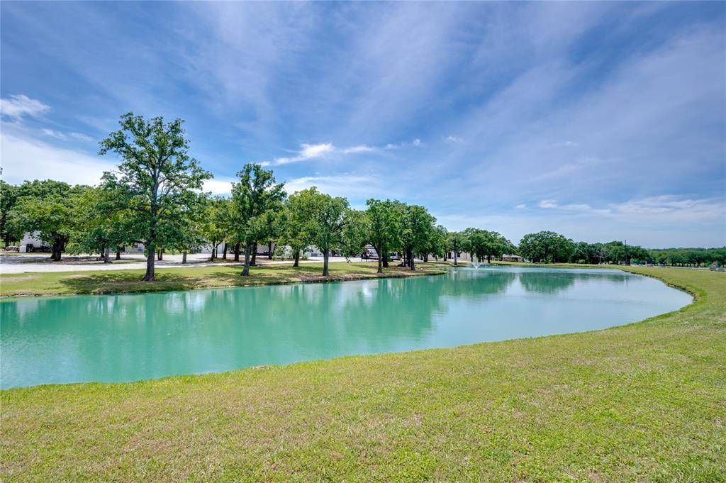 11776 E US Highway 82, Whitesboro, TX 76273