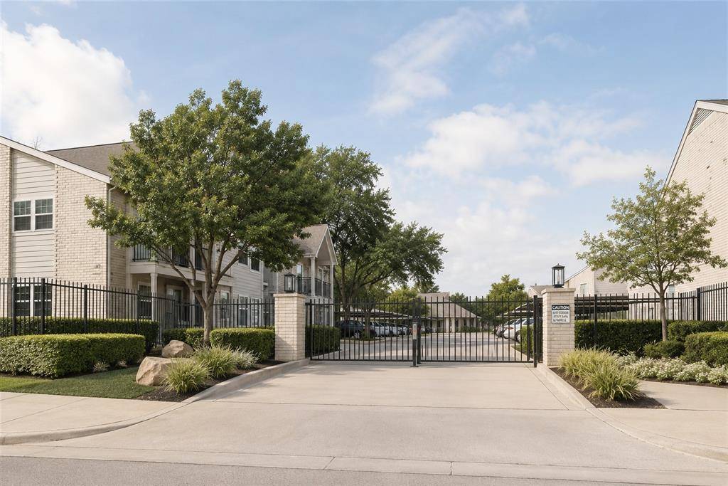 5881 Preston View Boulevard #215, Dallas, TX 75240