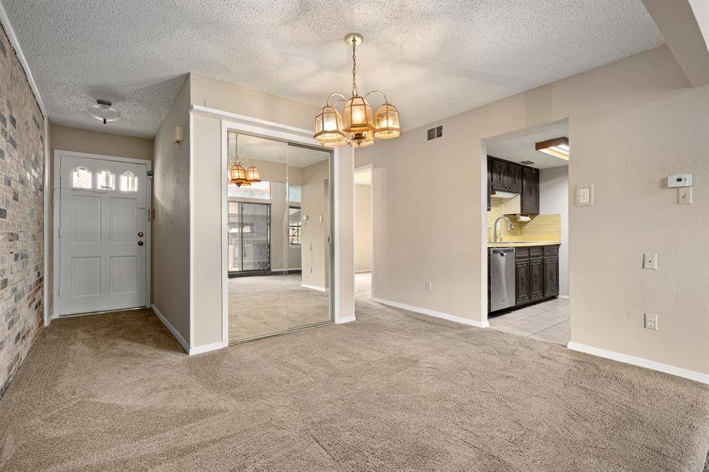 2325 Overland Lane, Arlington, TX 76014