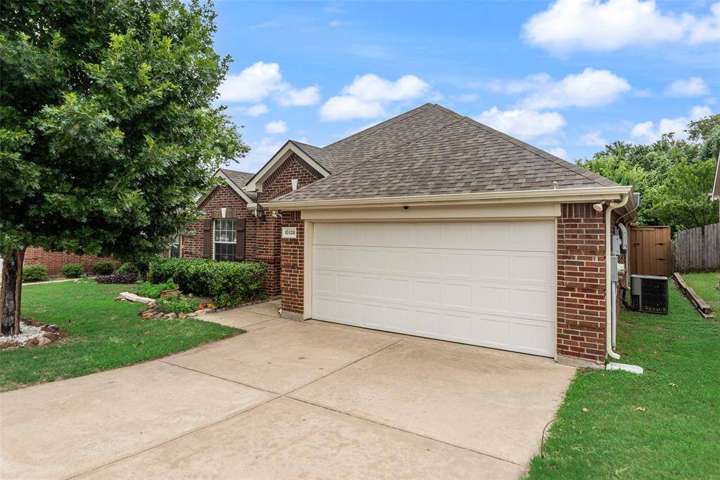 10128 Longranger Drive, Fort Worth, TX 76053