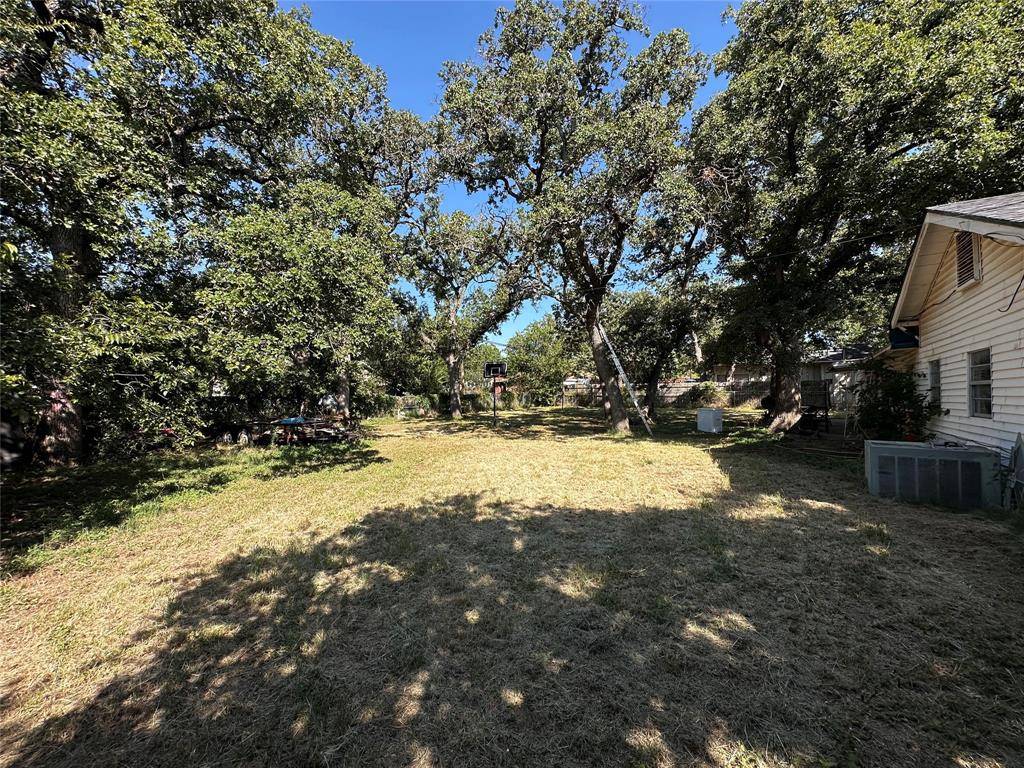 1809 12th Street, Brownwood, TX 76801
