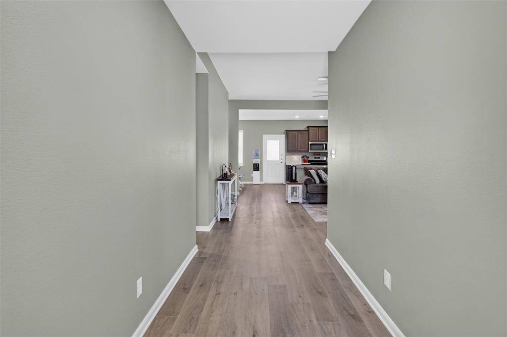 905 Cawthorne Trail, Fort Worth, TX 76108