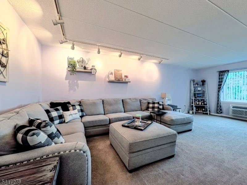 190 Morris Ave #4G, Springfield Twp., NJ 07081