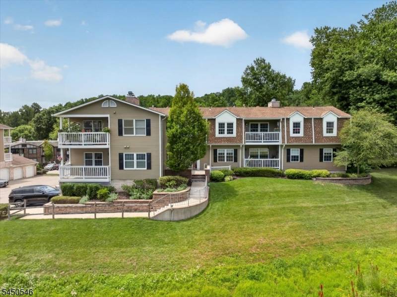 24B Heritage Dr, Chatham Twp., NJ 07928