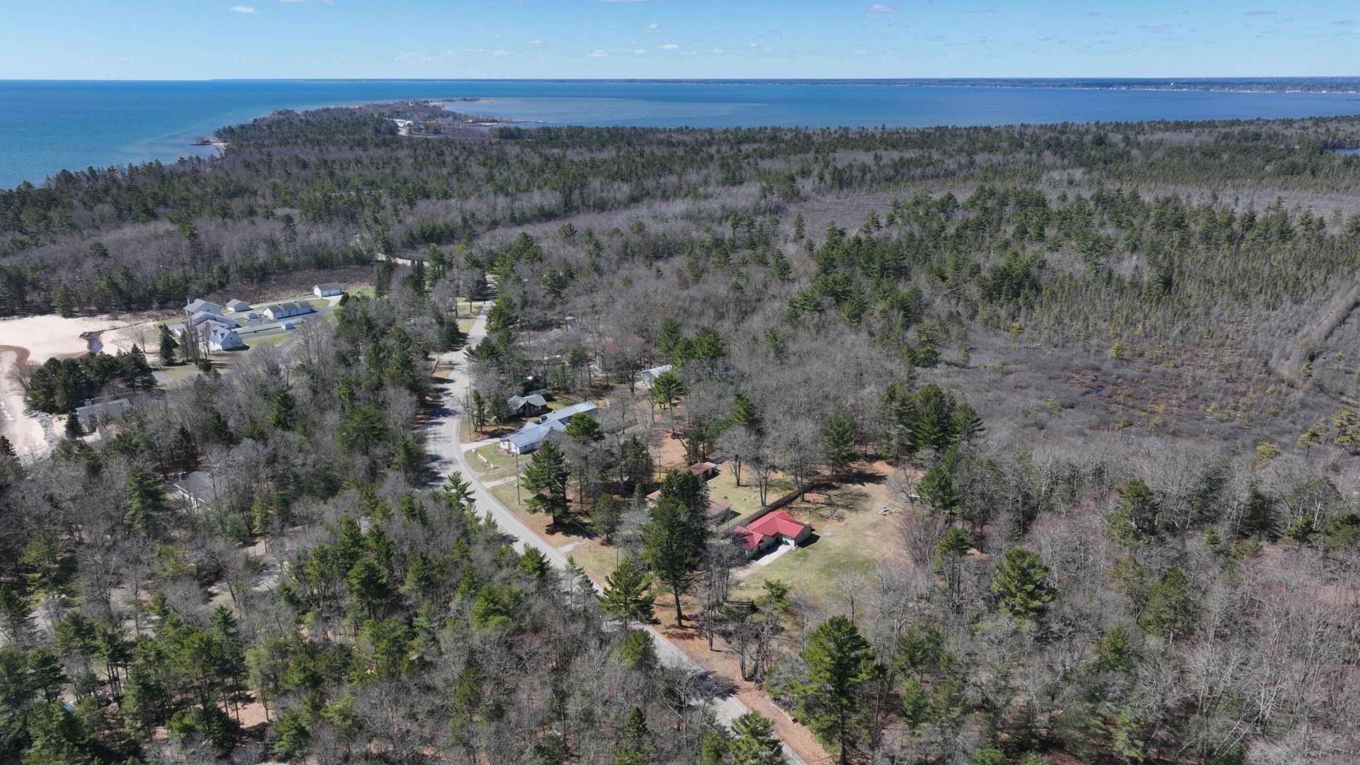 22 S Baldwin Resort RD, Baldwin Twp, MI 48730