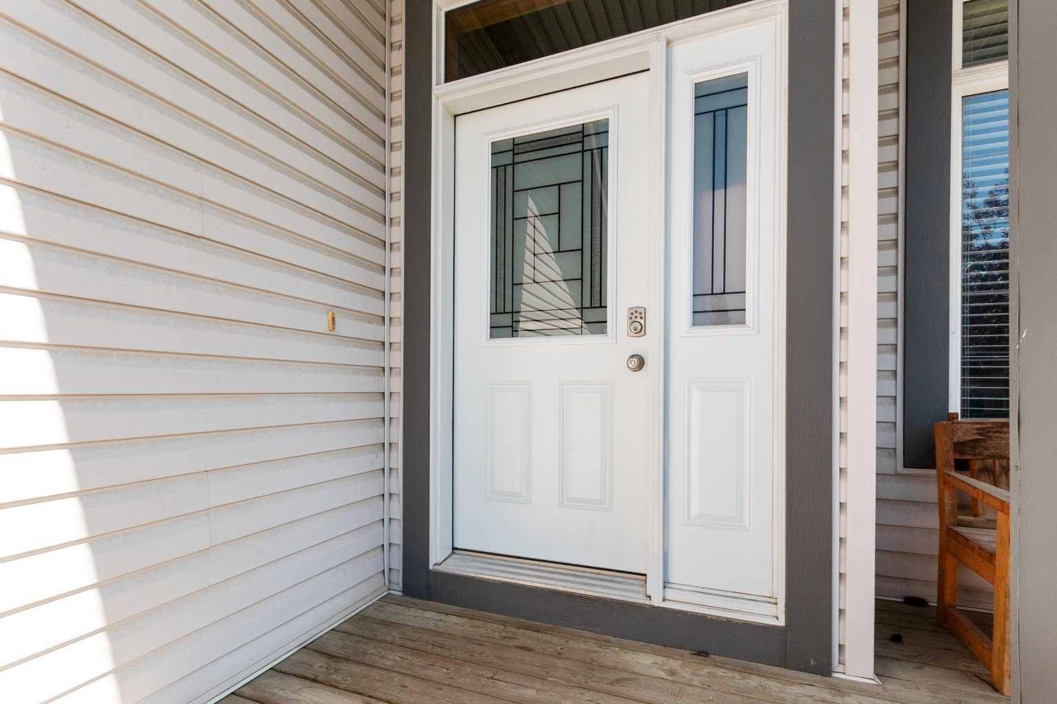 5107 42 ST, Olds, AB T4H1X1