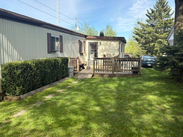21 Maple Grove Village RD, Southgate, ON N0C 1B0