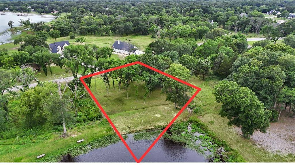 1511 Shoreline Drive, Mabank, TX 75143