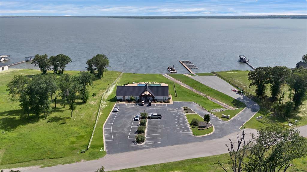 1511 Shoreline Drive, Mabank, TX 75143