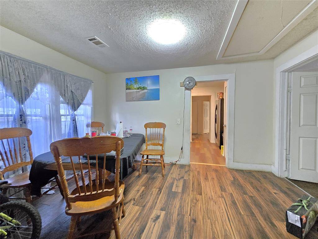 2714 Lenway Street, Dallas, TX 75215