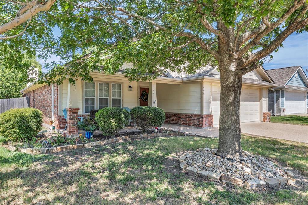 705 Heston Circle, Robinson, TX 76706