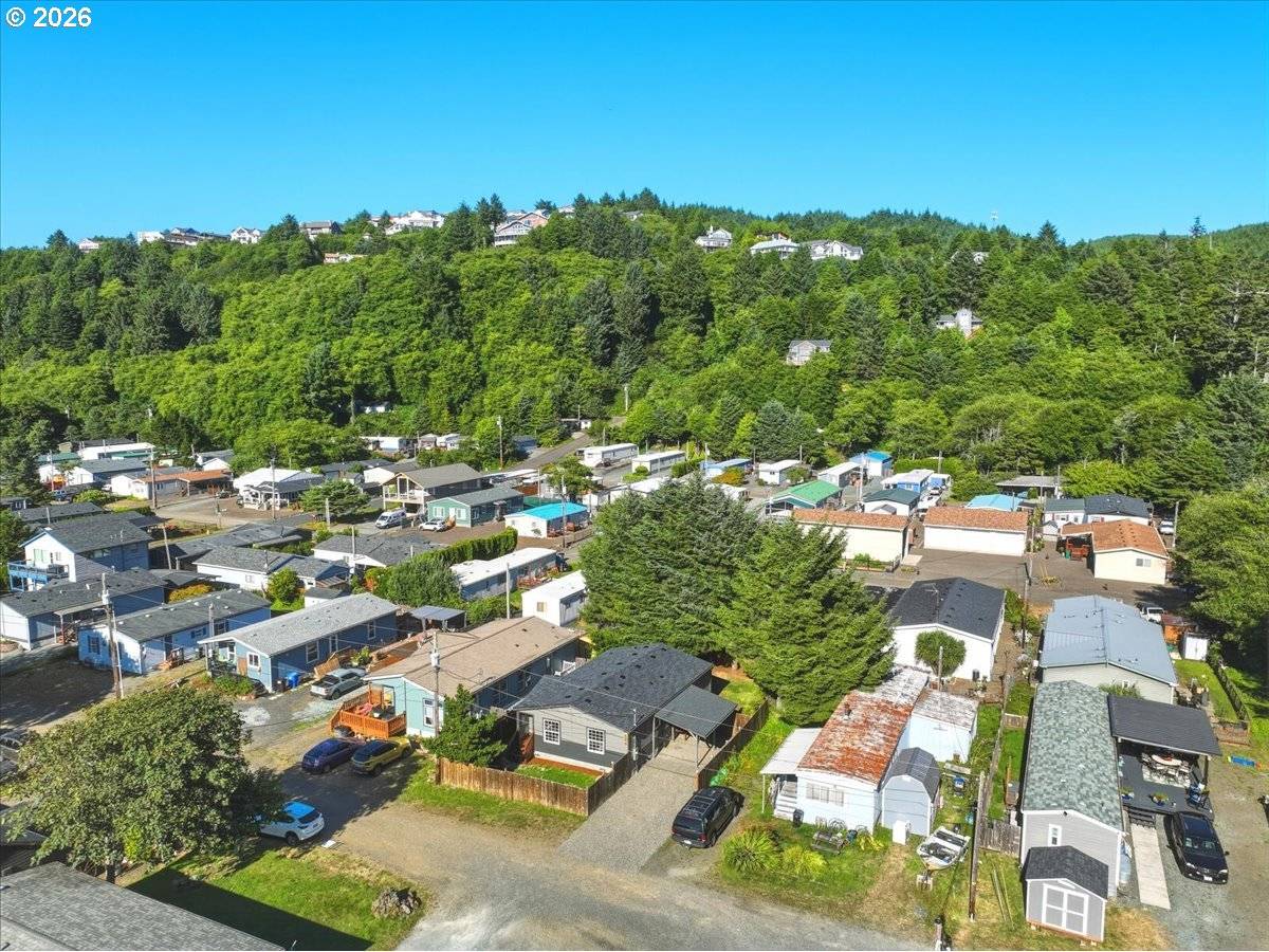 648 S CORAL ST, Rockaway Beach, OR 97136