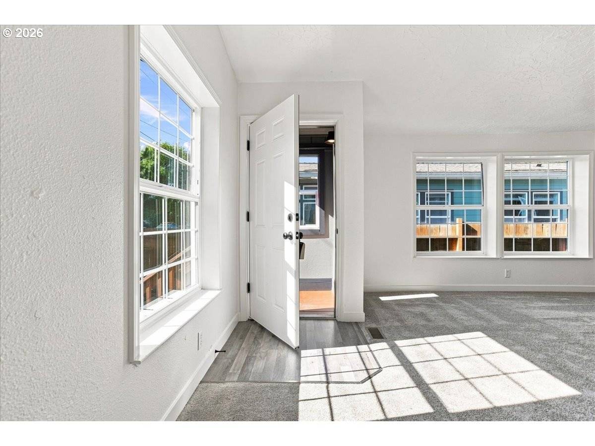 648 S CORAL ST, Rockaway Beach, OR 97136