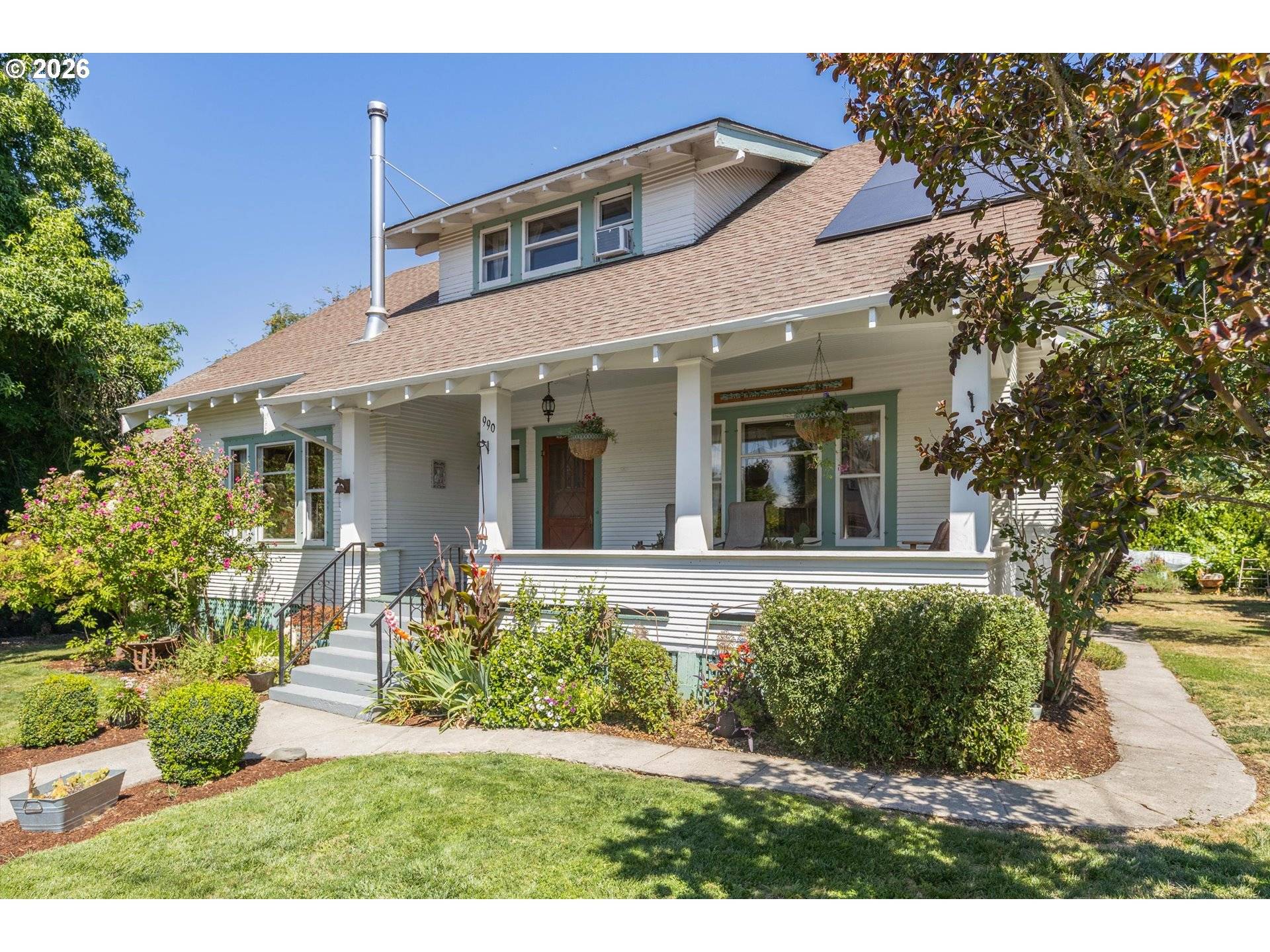 990 TAYLOR ST, Mt Angel, OR 97362