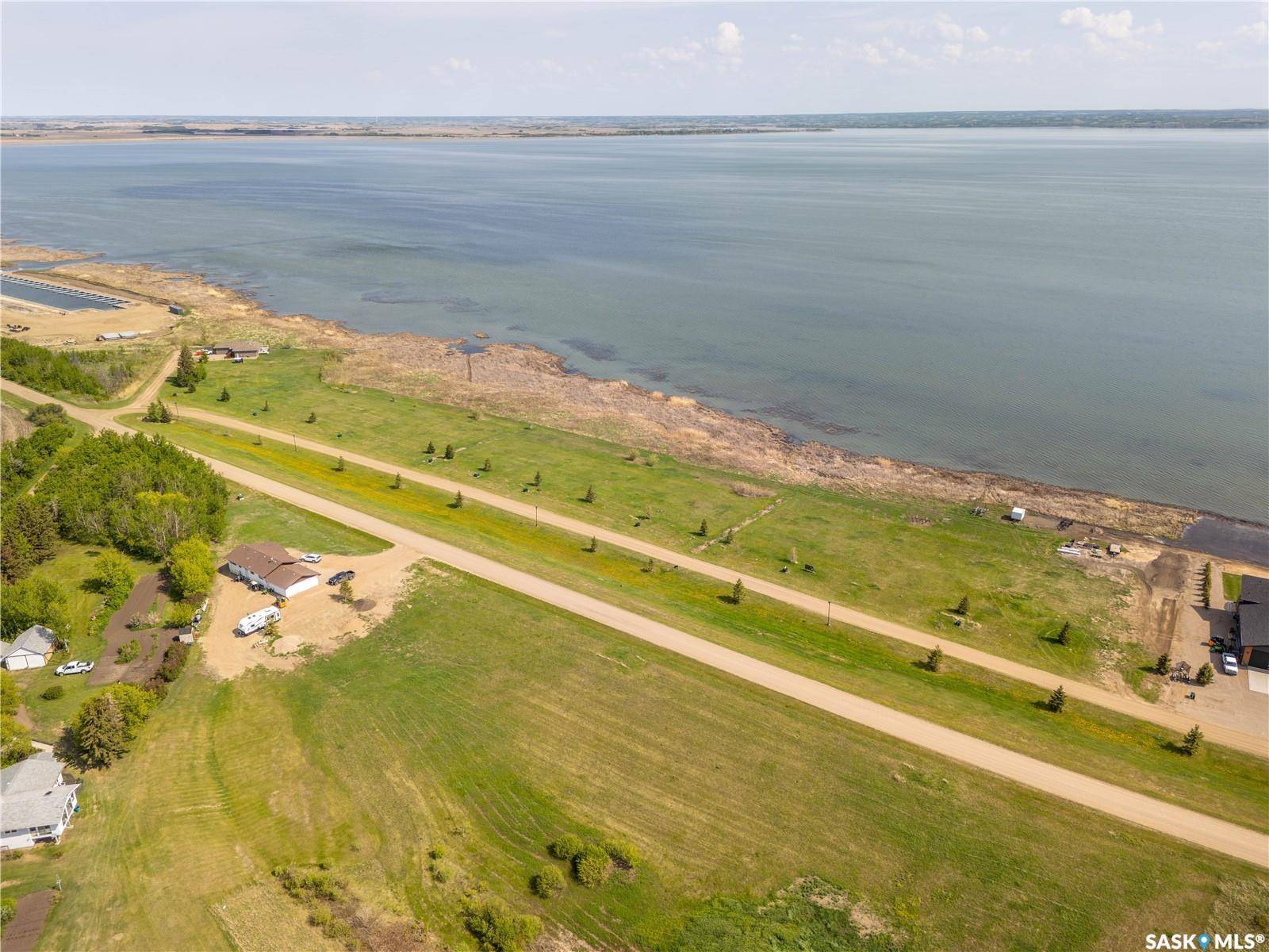 700 Lakeshore DRIVE, Meota, SK S0M 1X0