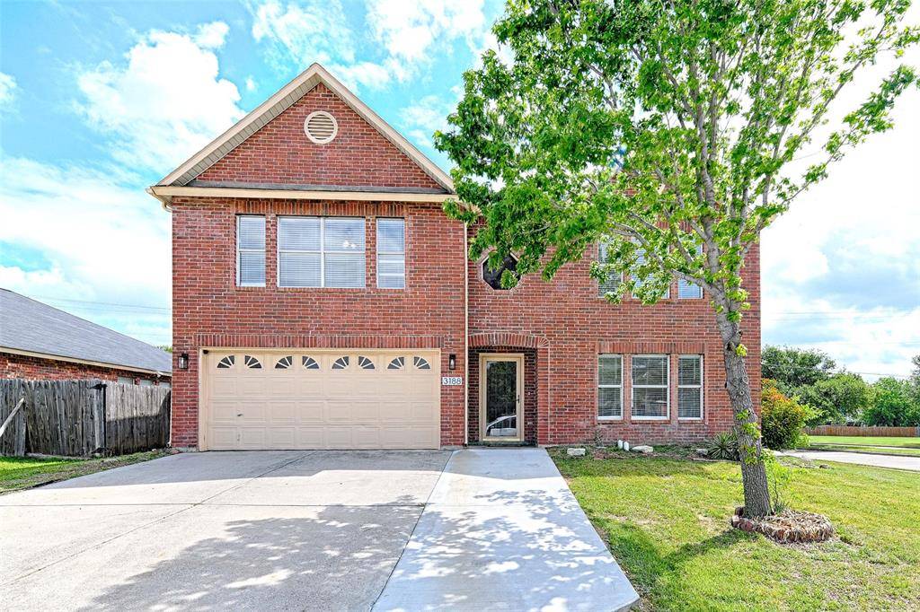 3188 Spyglass Drive, Grand Prairie, TX 75052