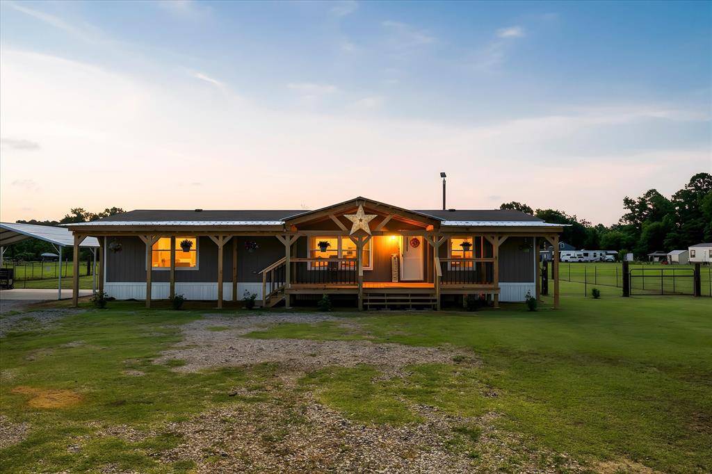 753 County Road 2930, Alba, TX 75410