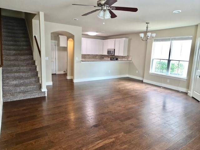 213 Lily Lane, Lewisville, TX 75057
