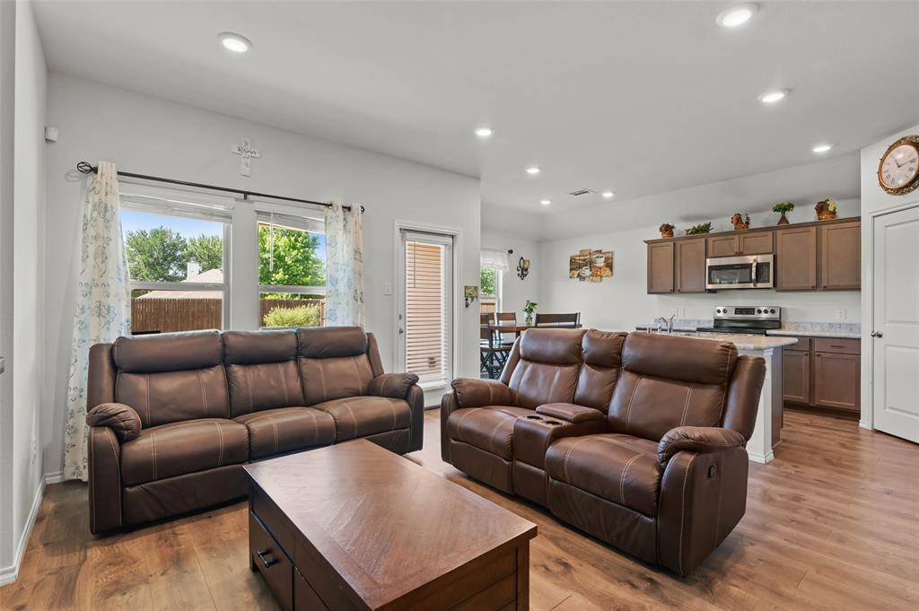 409 Wilson Way, Denton, TX 76207