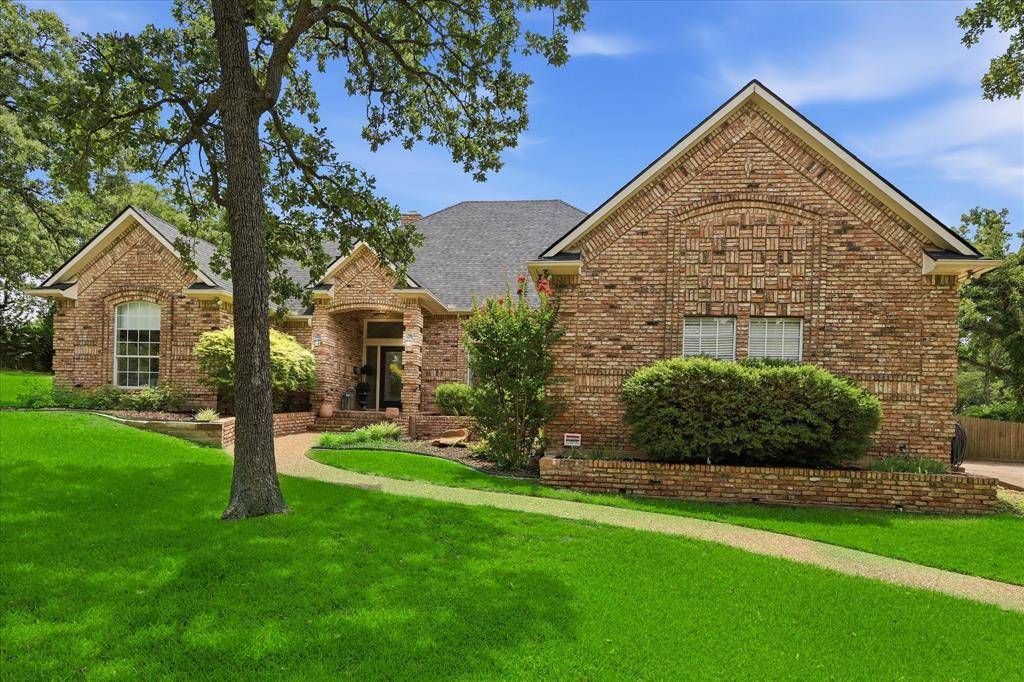 370 Canyon Oaks Drive, Argyle, TX 76226