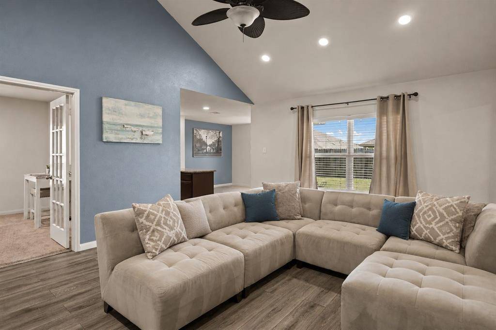 1619 White Mountain Way, Princeton, TX 75407