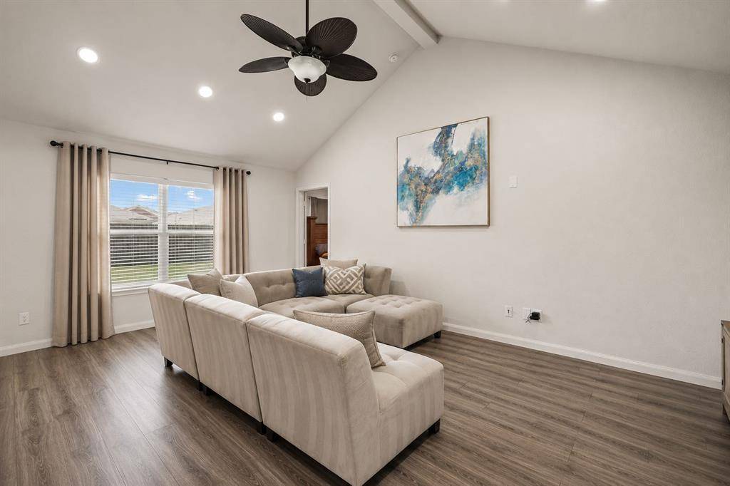 1619 White Mountain Way, Princeton, TX 75407