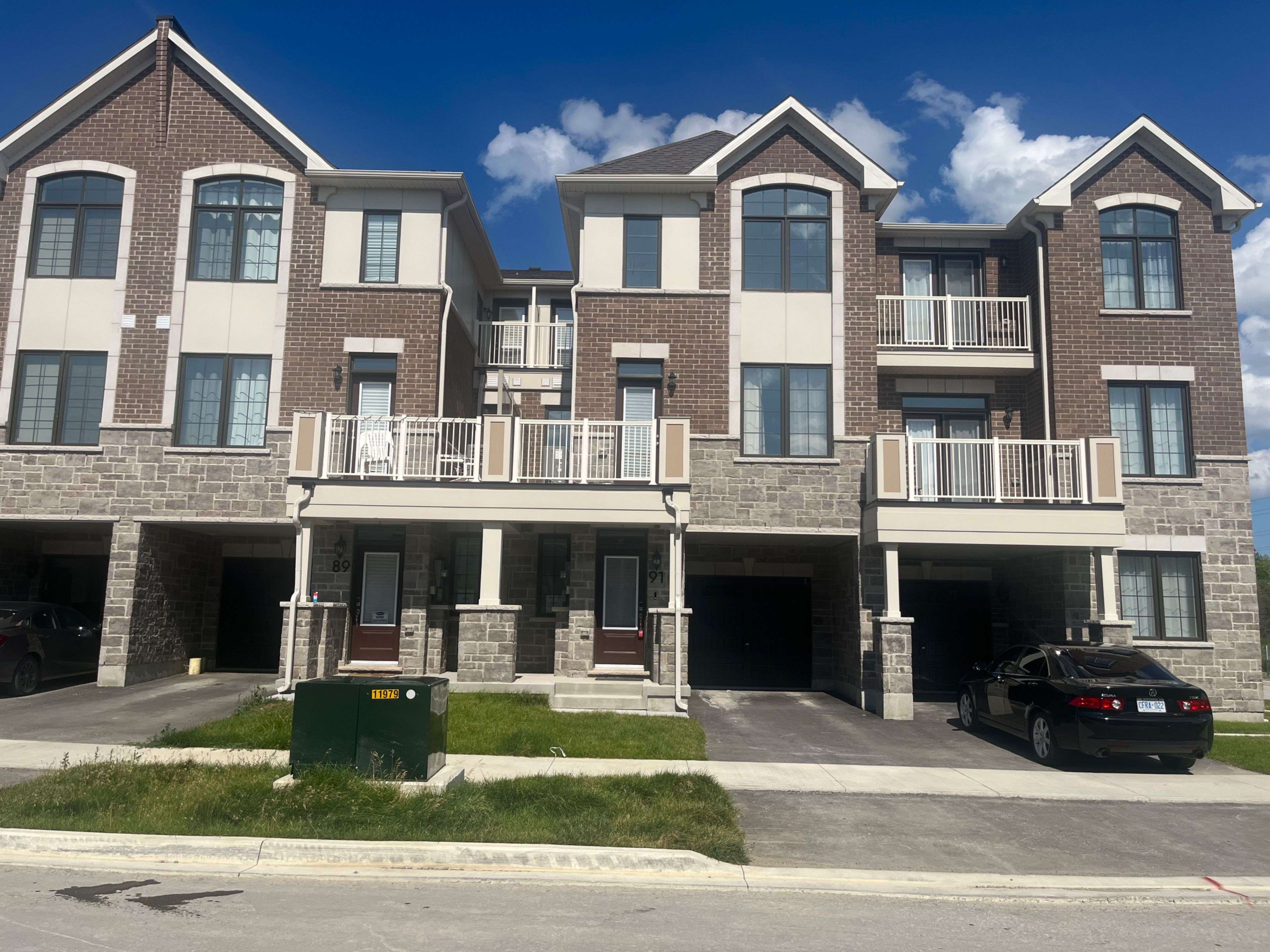 91 Vinewood CRES, Barrie, ON L9J 1B4