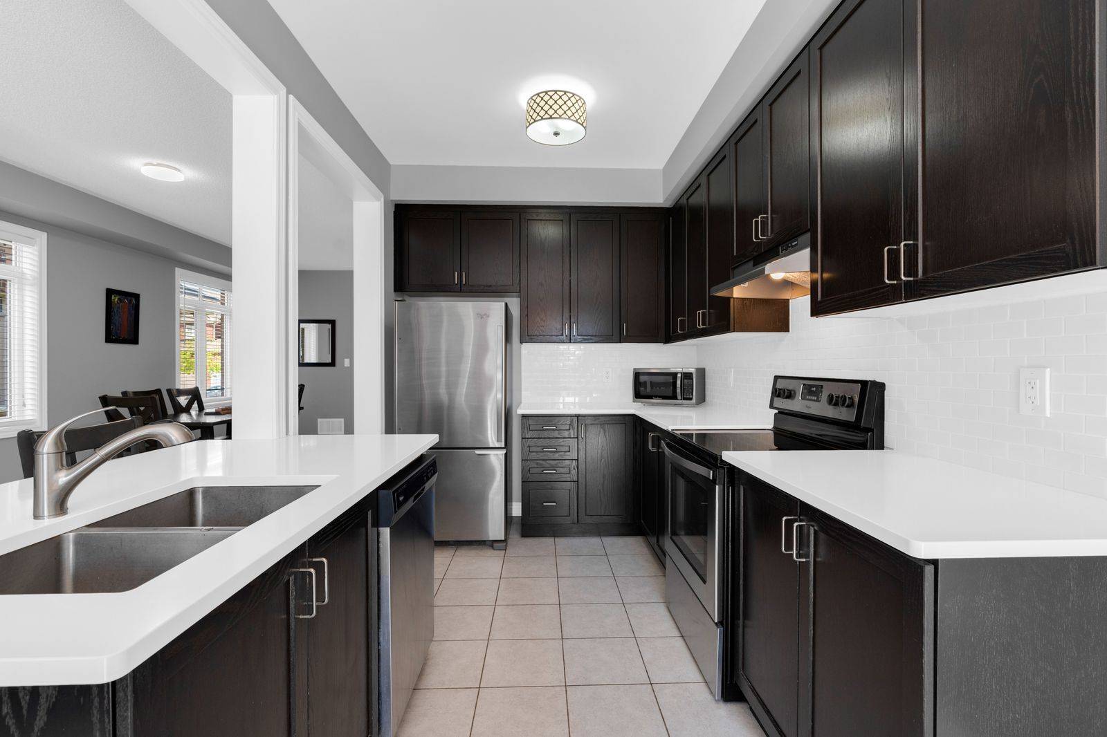 55 Forsyth CRES, Barrie, ON L4N 6R1