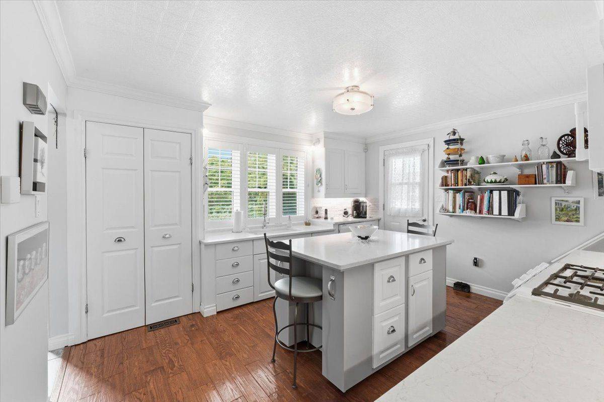 37 Old Hastings RD, Trent Hills, ON K0K 3K0
