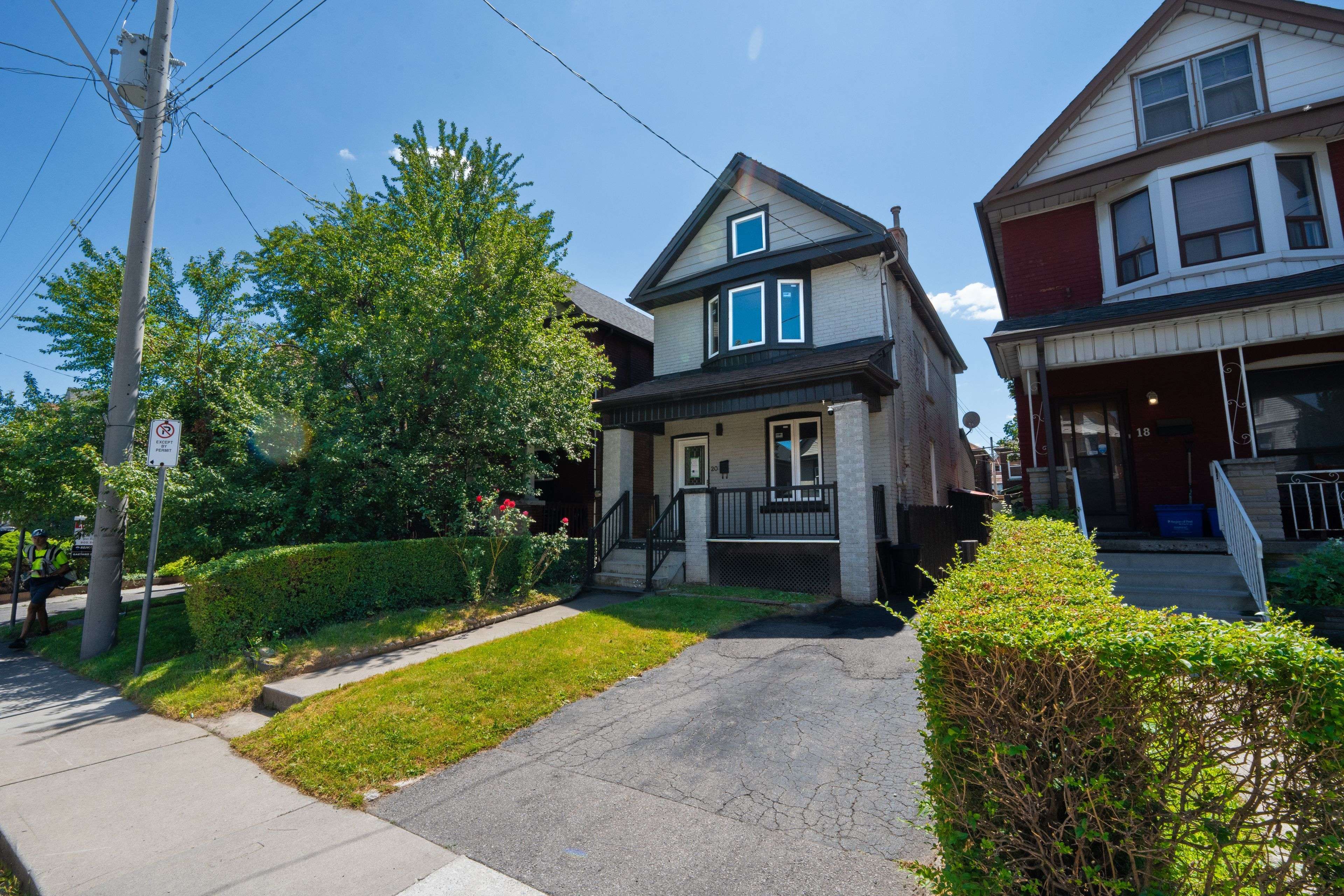 20 Somerset AVE, Hamilton, ON L8L 2L5