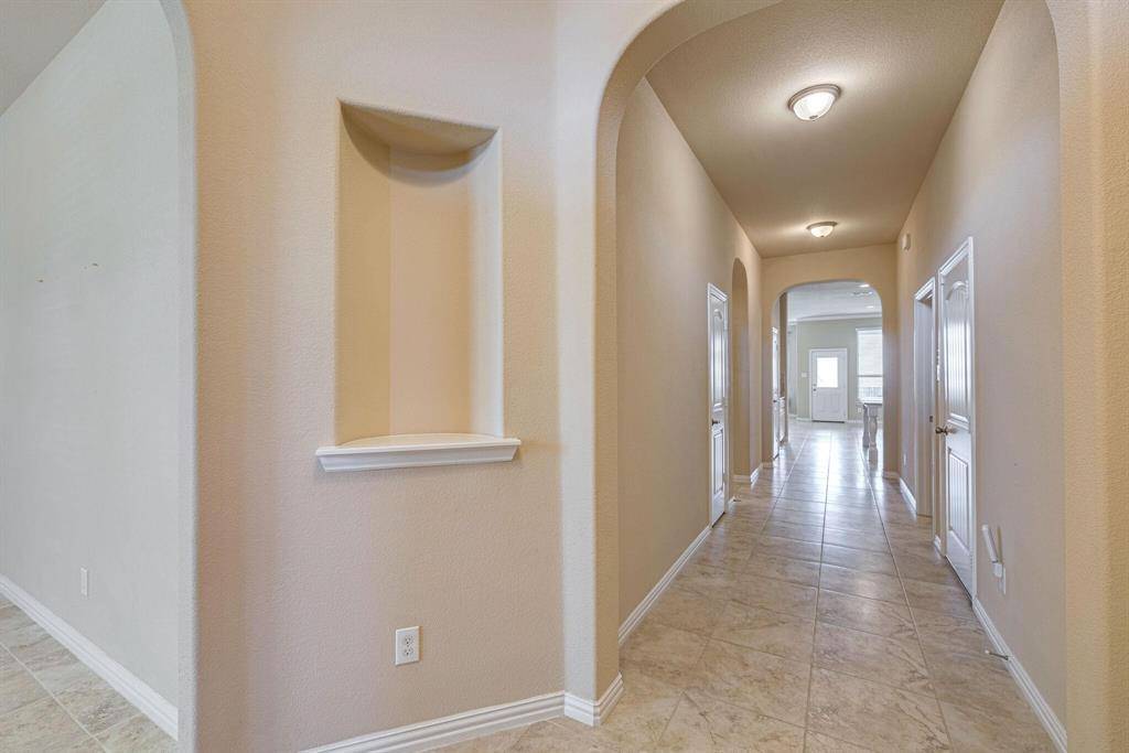 10013 Tule Lake Road, Fort Worth, TX 76177