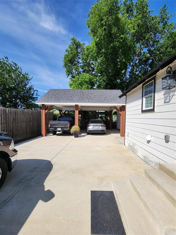 607 Dr Martin Luther King Jr Boulevard, Waxahachie, TX 75165