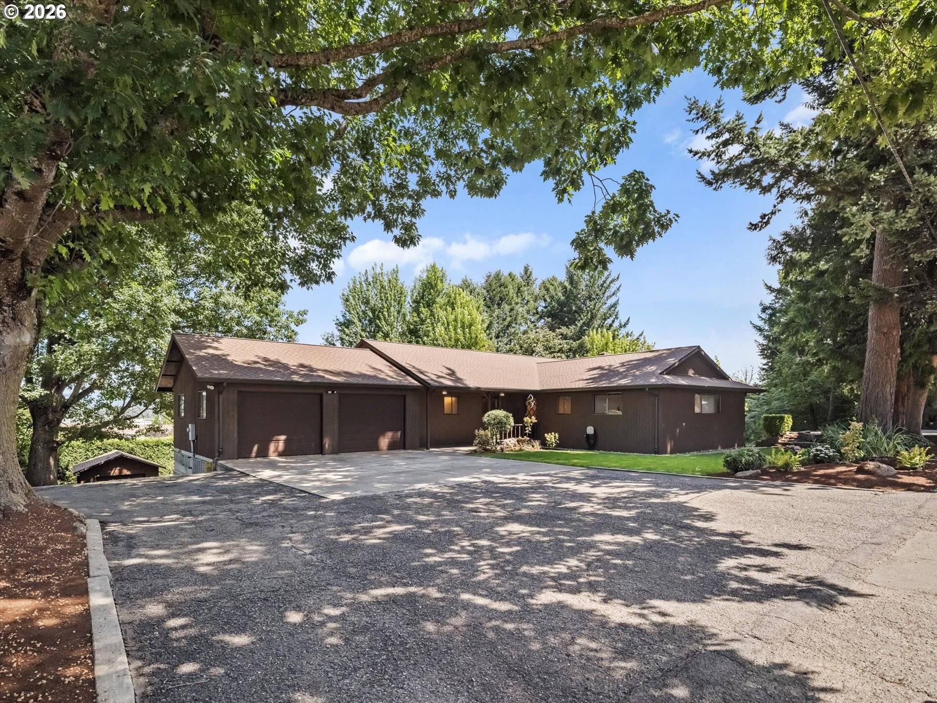 641 W HISTORIC COLUMBIA RI HWY, Troutdale, OR 97060
