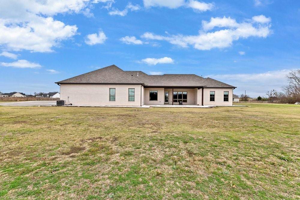 580 County Road 3422, Wills Point, TX 75169