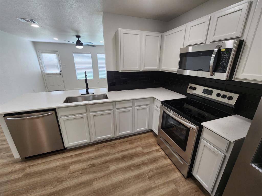 12808 Kingsgate Drive, Rhome, TX 76078