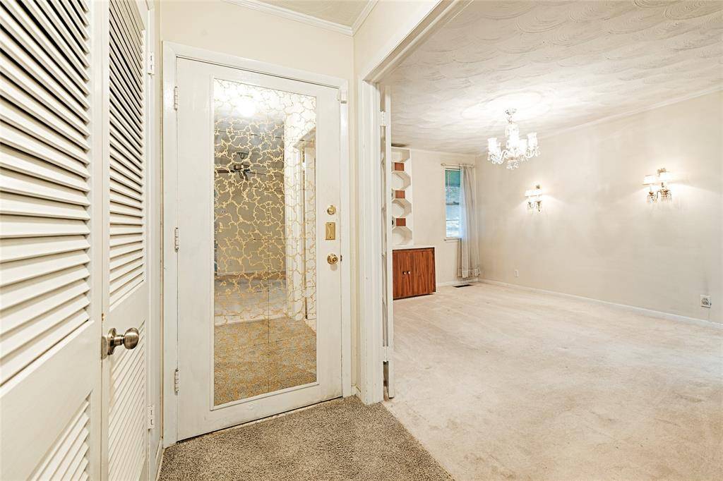 3705 Cranston Court E, Irving, TX 75062