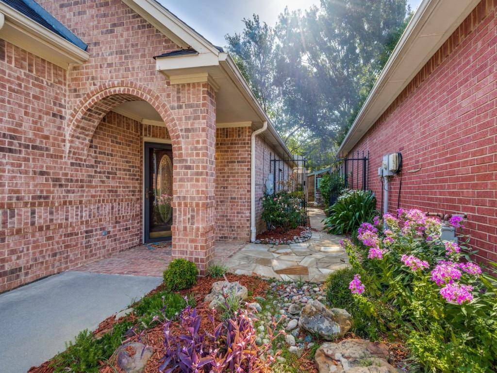 1117 Ellison Park Circle, Denton, TX 76205