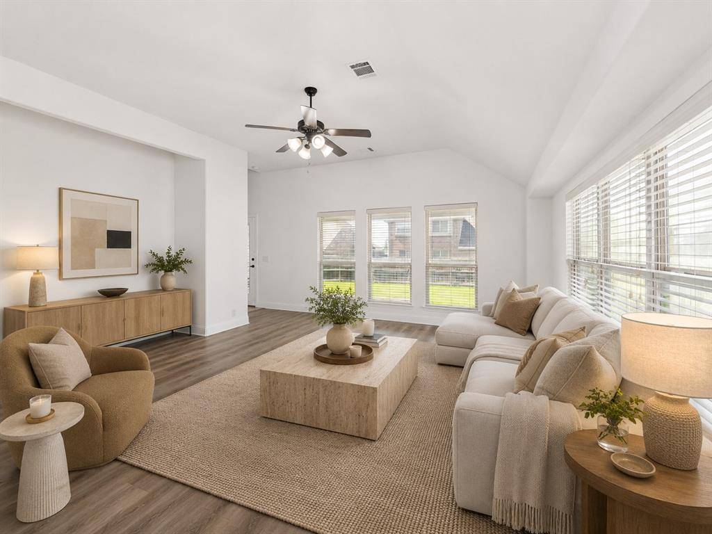 8117 Canyon Drive, Aubrey, TX 76227