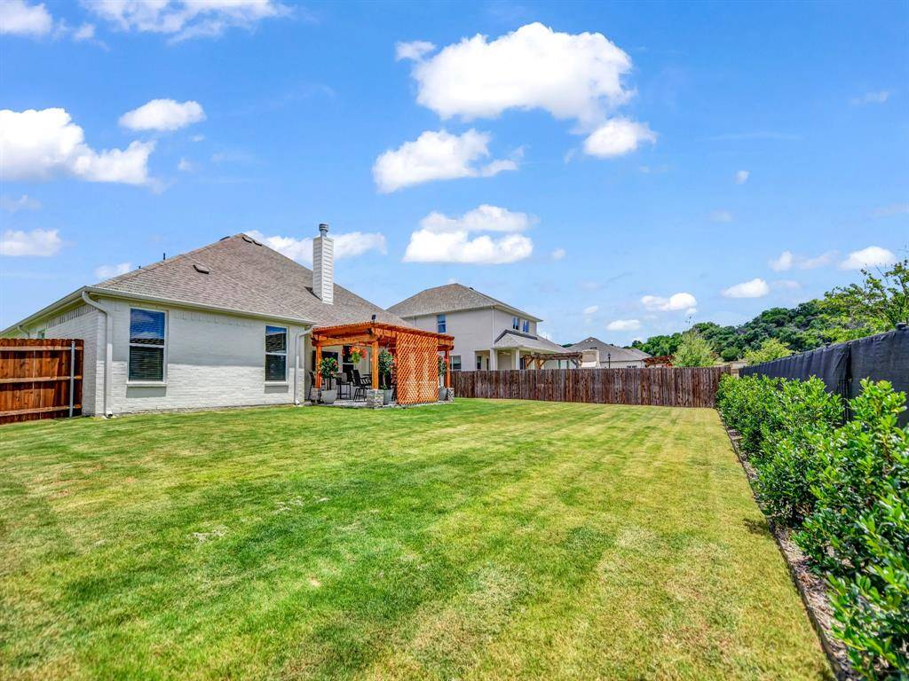 105 W Furlong, Willow Park, TX 76087