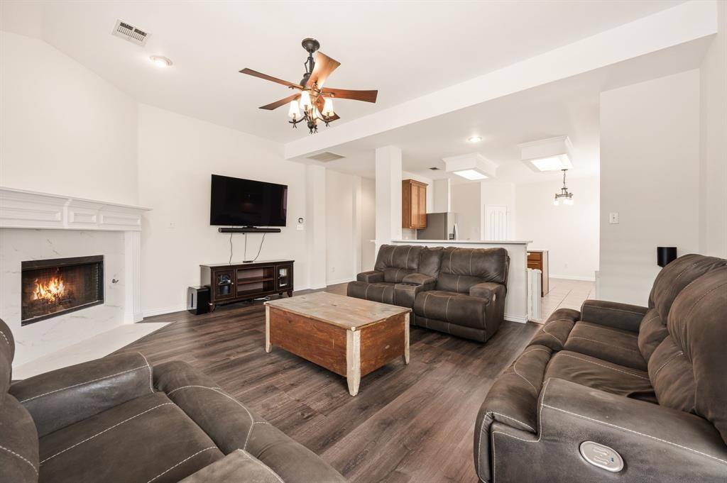 6528 Stewart Boulevard, The Colony, TX 75056