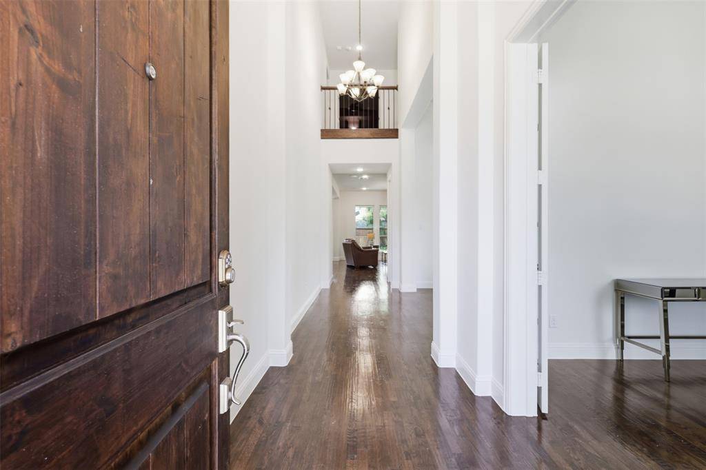 4625 Maverick Way, Carrollton, TX 75010